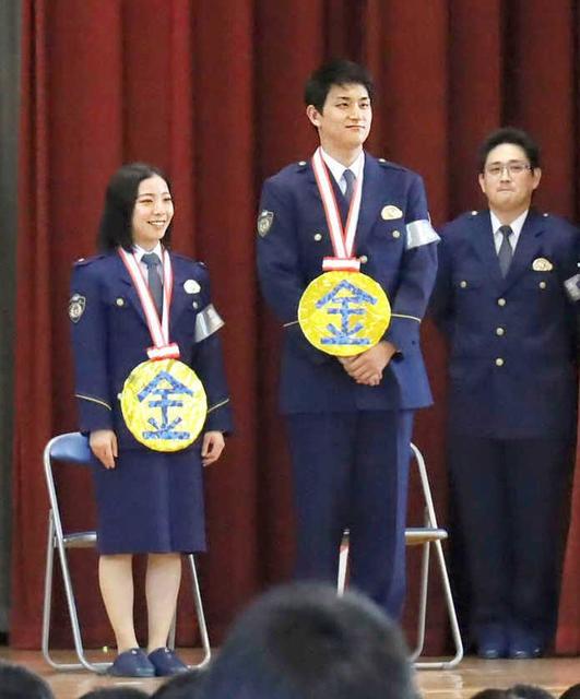 【写真】超レア！制服姿の三浦璃来　キリリと可愛すぎる♥