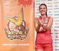 　大型新戦力の小林エンジェリーナ優姫が活躍を誓う（撮影・園田高夫）