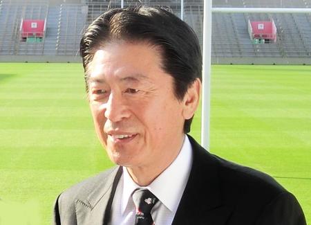 　土田雅人氏