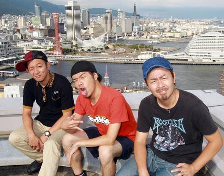 　１０－ＦＥＥＴの（左から）ＮＡＯＫＩ、ＴＡＫＵＭＡ、ＫＯＵＩＣＨＩ（２０１２年撮影）