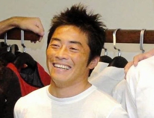 プロサーファー・小川直久さんが癌のため死去 51歳 20年に大腸癌が