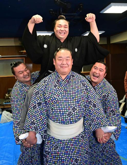 霧馬山改め“霧島”新大関　誓った師匠超え「今まで以上に稽古して頑張ります」