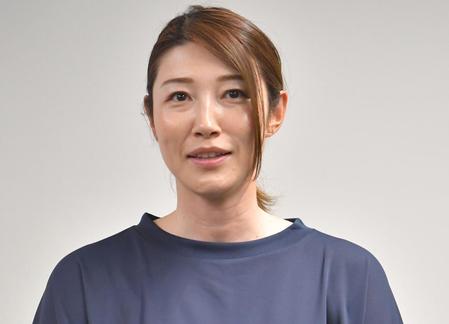 　狩野舞子