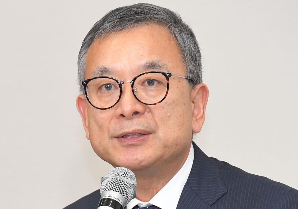 　村井満氏