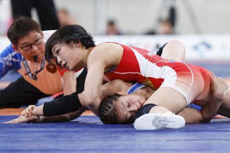 藤波が決勝へ、志土地に勝つ　レスリング全日本選抜