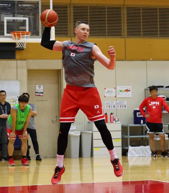 バスケ男子　ホーキンソン・ジョシュ　イチロー氏からエール　「夢がかなった瞬間」　２４年パリ五輪切符を戦い抜く