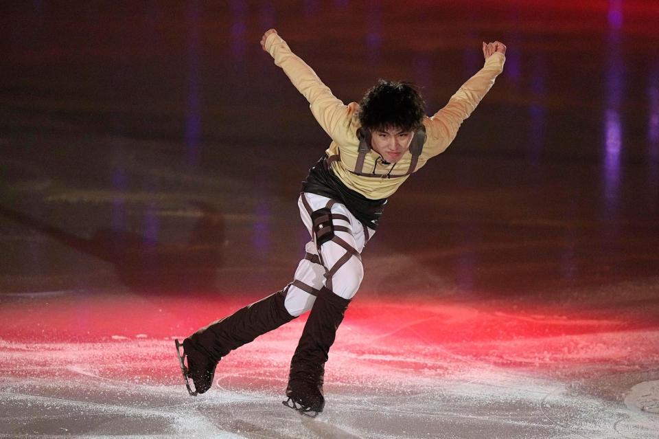 　アイスショー「ドリーム・オン・アイス」で演技する三浦佳生