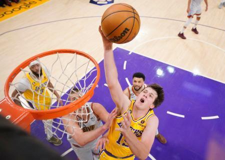 リーブズ、ラッセルも残留　ＮＢＡレーカーズ