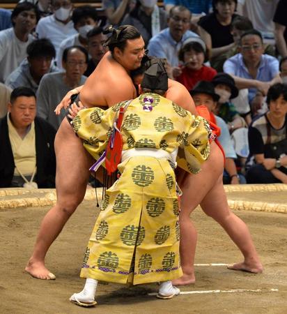 　ようやく取組再開（撮影・和田康志）