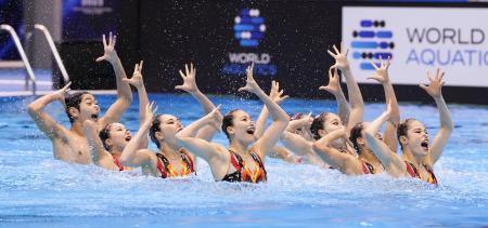 　チームＡＲ決勝　演技する日本＝マリンメッセ福岡