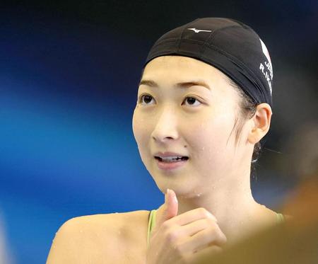 　女子１００メートル自由形準決勝のレースを終えた池江璃花子