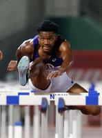 　13秒18で優勝した村竹ラシッド