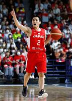 　第１クオーター、指示を出す富樫