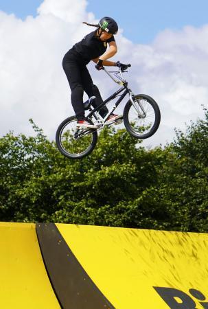 女子パークの内藤は予選落ち　自転車ＢＭＸ世界選手権