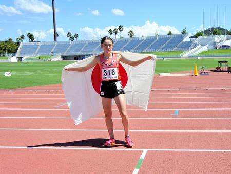 　女子１５００メートルで優勝したドルーリー朱瑛里