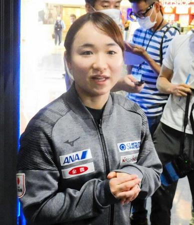 伊藤美誠　パリ五輪代表入りへ平野に「差をつけたい」　日本代表アジア選手権に出発