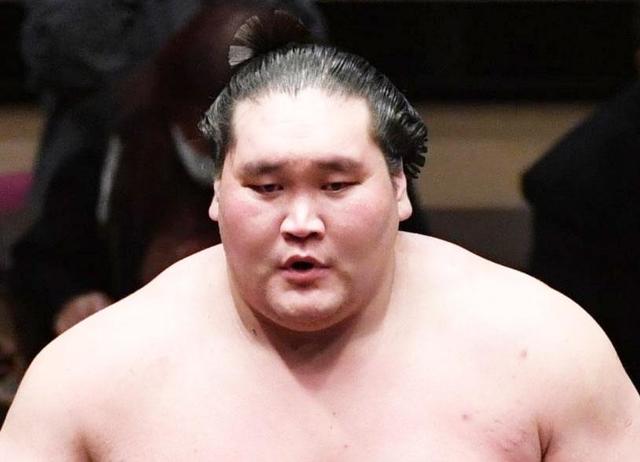 照ノ富士が２場所連続休場　腰痛回復せず　師匠「今は相撲をとれる状態じゃない。１カ月くらいかかる」