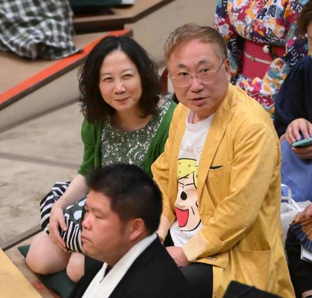 観戦に訪れた高須克弥氏（撮影・堀内翔）