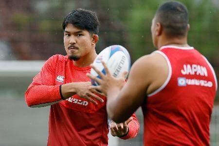 　ラグビーＷ杯１次リーグのイングランド戦に向け、最終調整する姫野＝１６日、ラテュルビ（共同）