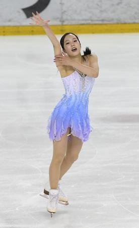 　華麗な演技をみせる本田真凜（撮影・三好信也）