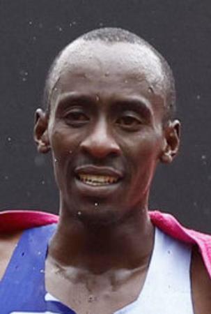 キプタムが世界新で優勝　マラソン、２時間０分３５秒