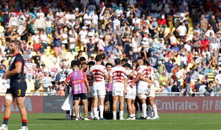 　ラグビーＷ杯のアルゼンチン戦で円陣を組む日本代表＝８日、ナント（共同）