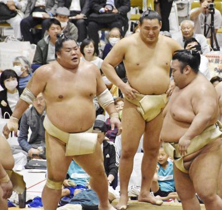 大栄翔「ゼロからの気持ち」 大関再挑戦、秋巡業で稽古