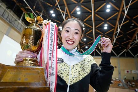 　女子個人で優勝した森ひかる＝エフピコアリーナふくやま