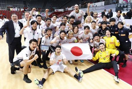 「歴史に新たなページ刻めた」　ハンドボール男子日本代表が帰国