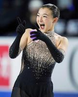 　女子フリーの演技を終え、笑顔の坂本花織（カナダ通信提供・ＡＰ＝共同）