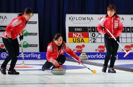 女子日本代表ロコ・ソラーレが連覇王手！米国を延長撃破で決勝進出　第１０Ｅ執念同点劇から藤沢の「決死のドロー」成功で逆転勝ち　決勝は日韓戦に