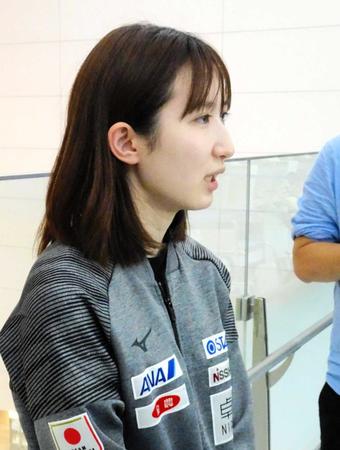 　海外遠征を終え、約１カ月半ぶりに帰国した早田ひな