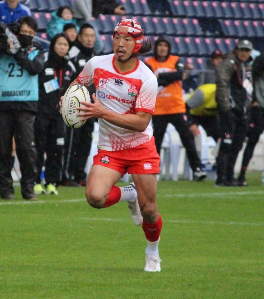 　前半にトライを決めた７人制男子日本代表・吉沢太一