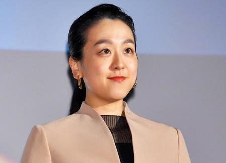 「格闘技もいけそう！」浅田真央さんがキックボクシング挑戦動画投稿「キックの動きはアクセルと似ています」強烈ハイキックにネット反響「重そう」