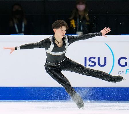 　ジュニア男子フリー　演技する中田璃士＝北京（共同）