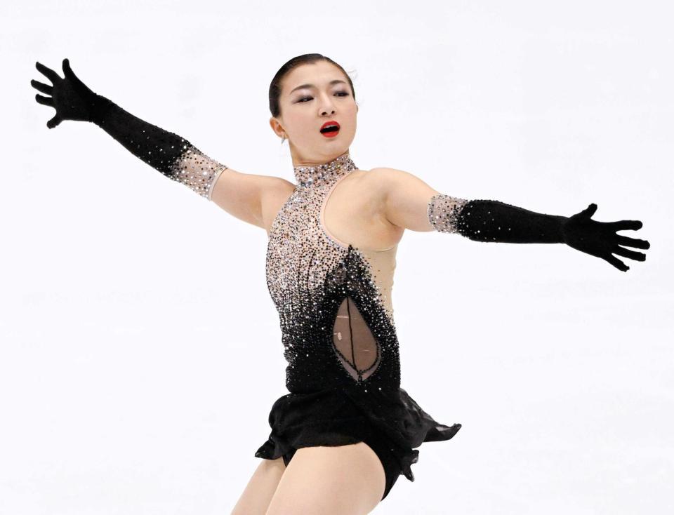 　女子で優勝した坂本花織のフリーの演技（共同）