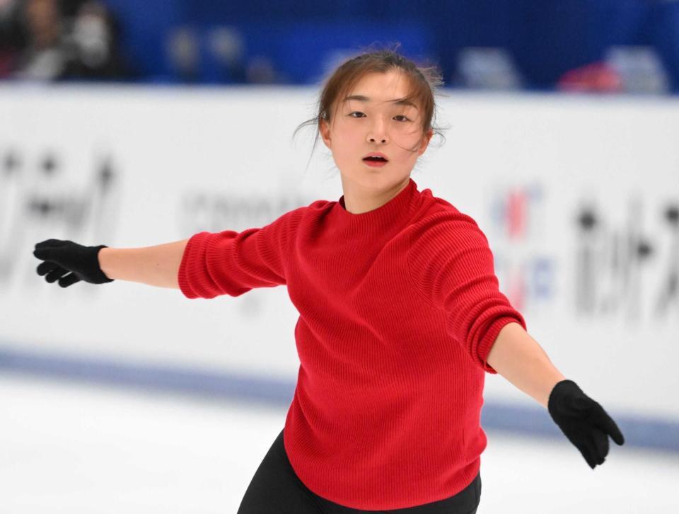 　入念に練習する坂本花織（撮影・佐々木彰尚）