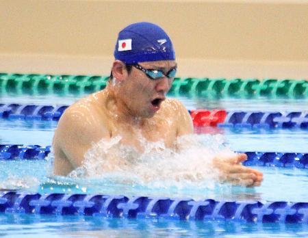 　合宿で泳ぐ山口尚秀＝味の素ナショナルトレーニングセンター