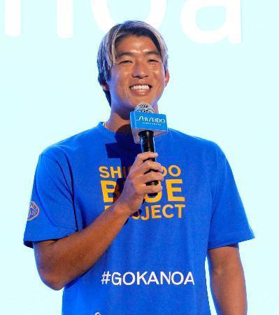 　イベントで話すサーフィン男子の五十嵐カノア＝２３日、横浜市