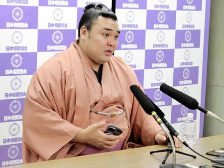 大相撲　綱とりの霧島が意欲「最初のチャンス。一発で捕まえたい」