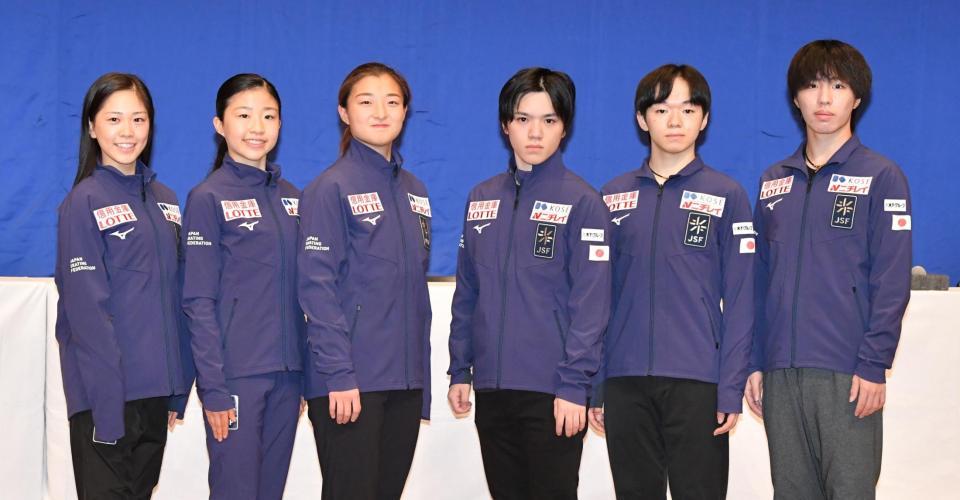 　世界選手権に出場する（左から）吉田陽菜、千葉百音、坂本花織、宇野昌磨、鍵山優真、三浦佳生（撮影・佐々木彰尚）