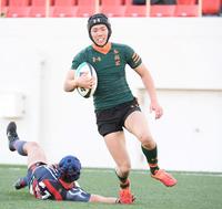 　前半、悠々とトライを決めた東福岡・西浦岳優（撮影・中田匡峻）