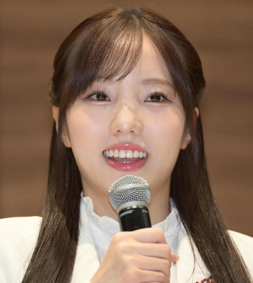 　引退発表記者会見に臨む本田真凜（撮影・堀内翔）