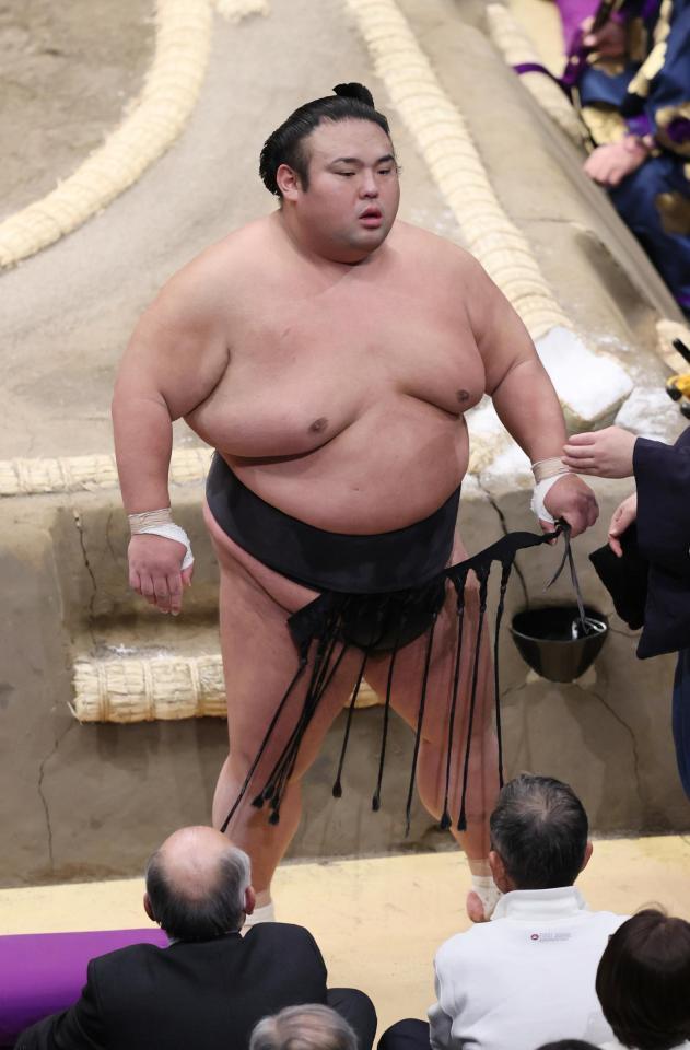 　若元春に敗れた貴景勝（１６日）