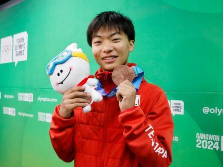 ショート鬼田が銅メダル　冬季ユース五輪第３日