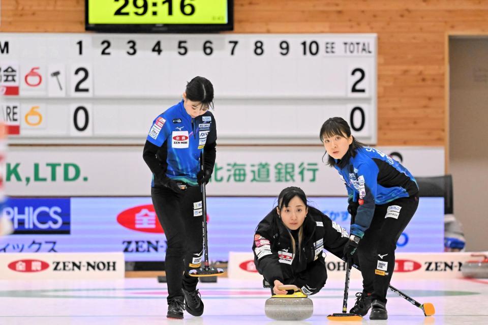 ロコ・ソラーレ鮮やか逆転３連勝！藤沢五月「我慢が実を結んだ」 後半２度のビッグエンドで２次リーグ進出決める/スポーツ/デイリースポーツ online