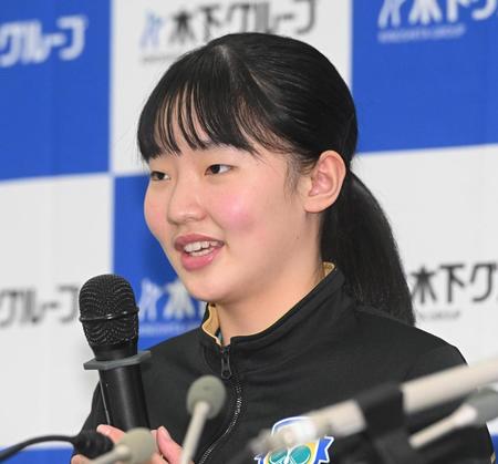 張本美和「すごく信じられない」「自分でもびっくり」兄智和と日本初の“きょうだい五輪”へ　パリ五輪代表３枠目で伊藤美誠と一騎打ち