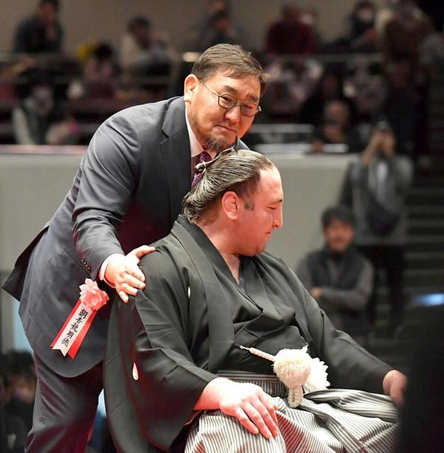 栃ノ心“幸せの涙”で土俵に別れ 両国国技館で断髪式 希望語る