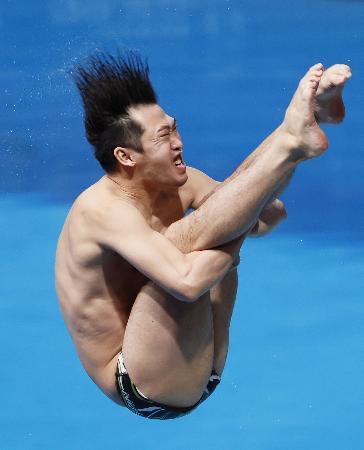 飛び込み、坂井丞がパリ五輪へ　世界水泳第６日