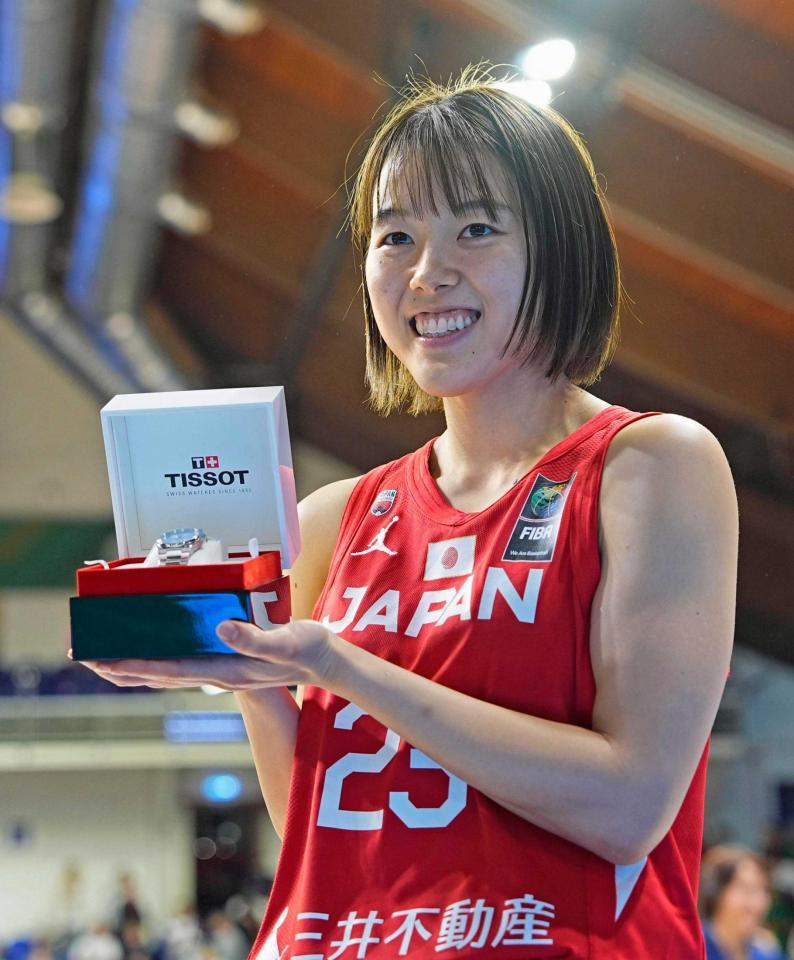 　最優秀選手に選ばれた山本